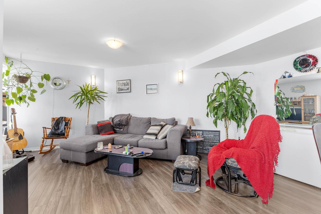 Salon - 1435Z Rue St-Jean-Baptiste, Saint-Roch-De-Richelieu, QC - Indoor Photo Showing Living Room