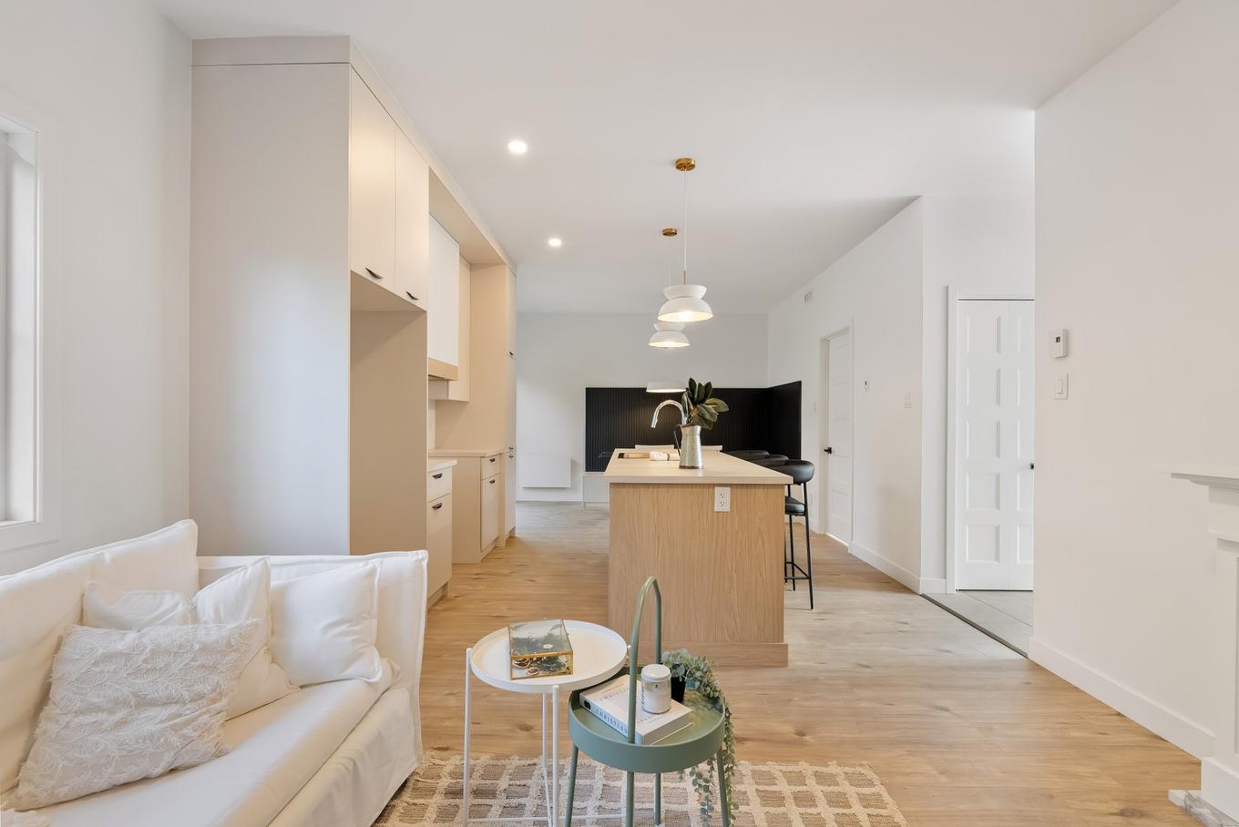 Salon - Rue Des Érables, Val-Alain, QC - Indoor Photo Showing Living Room