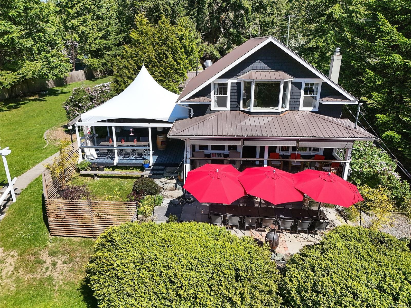 454 Village Bay Rd, Mayne Island, BC