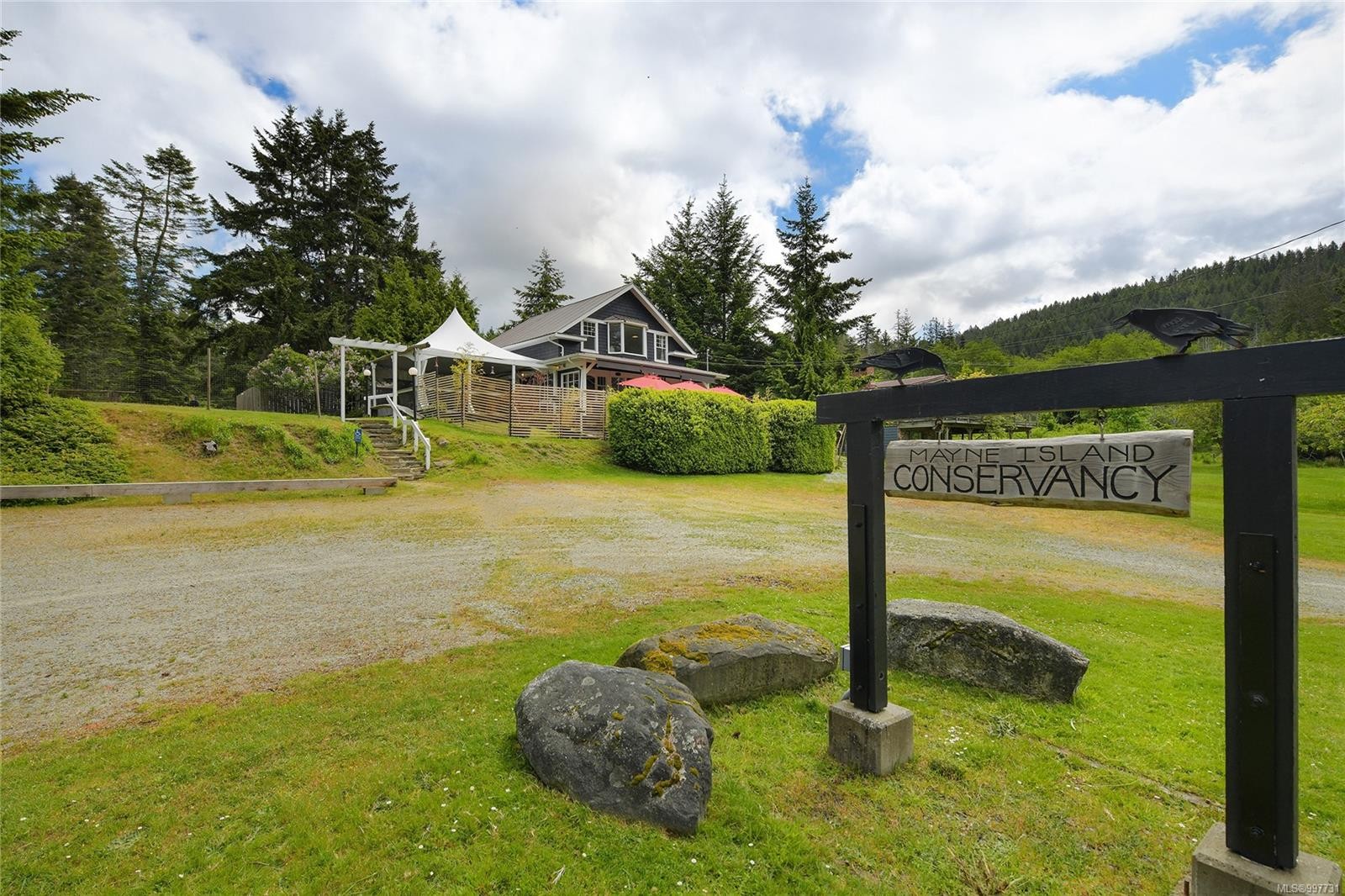 454 Village Bay Rd, Mayne Island, BC