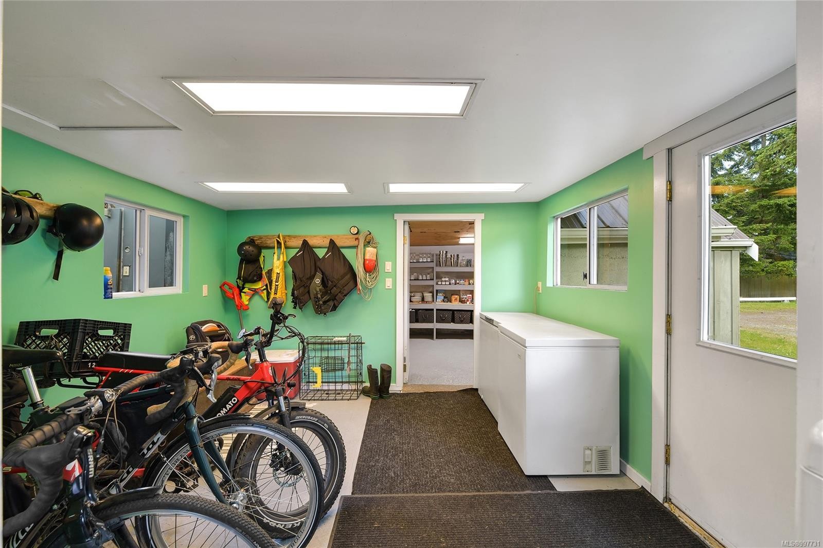 454 Village Bay Rd, Mayne Island, BC