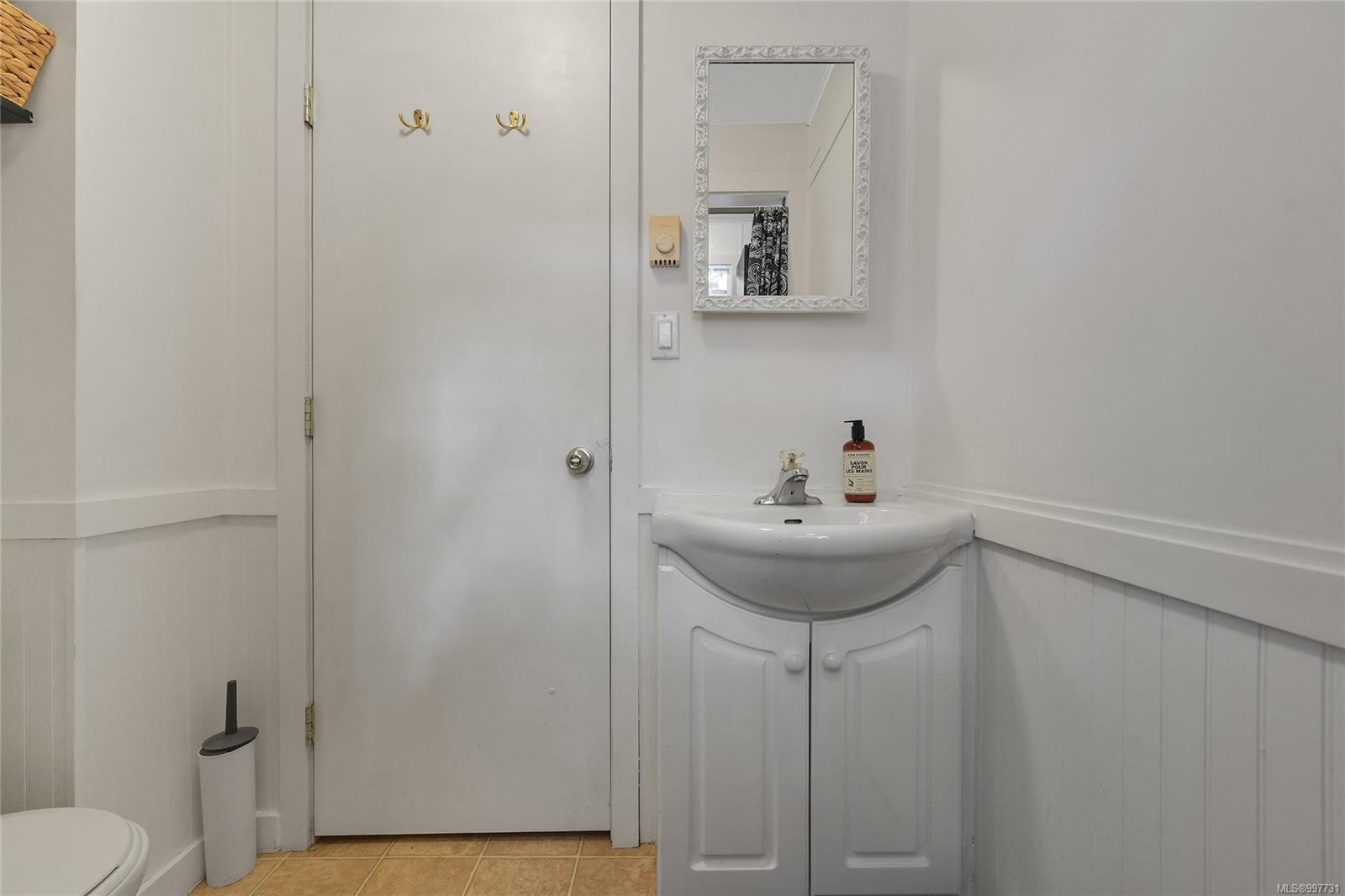 454 Village Bay Rd, Mayne Island, BC