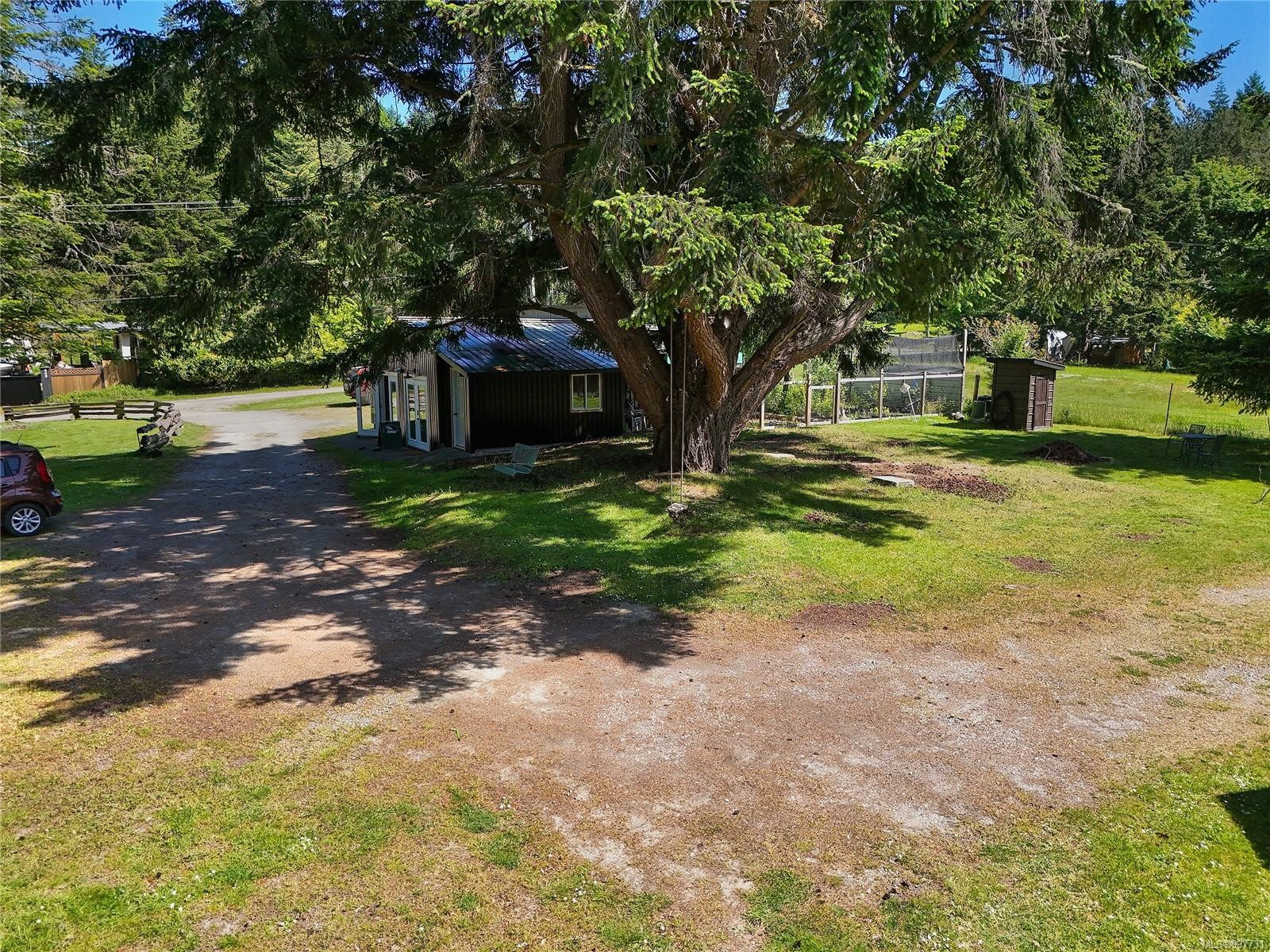 454 Village Bay Rd, Mayne Island, BC