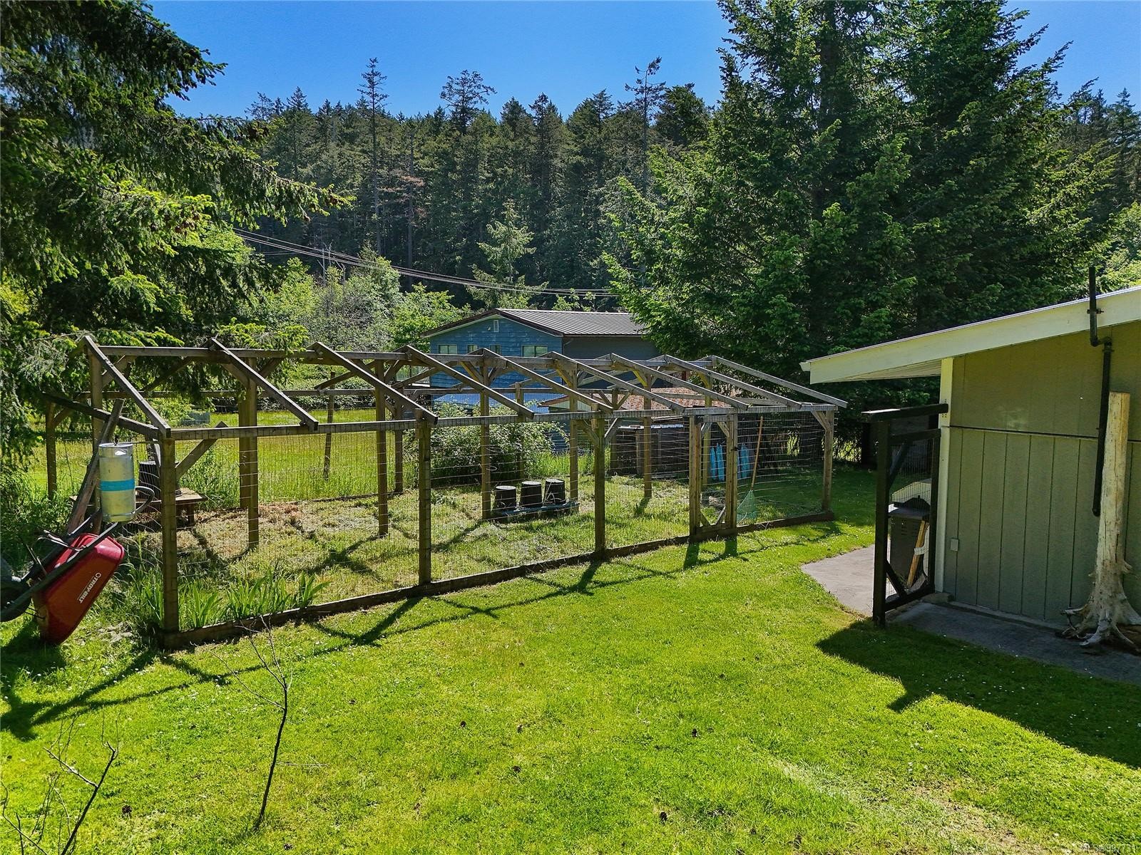 454 Village Bay Rd, Mayne Island, BC