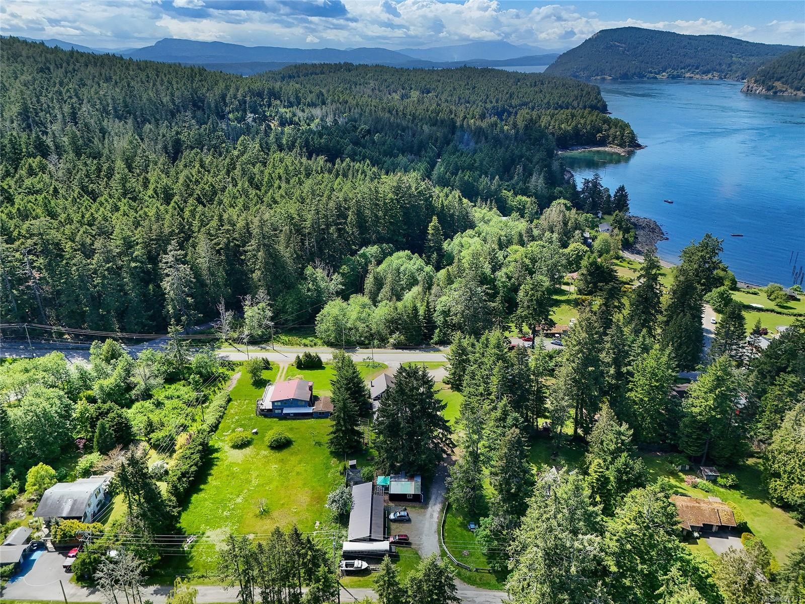 454 Village Bay Rd, Mayne Island, BC