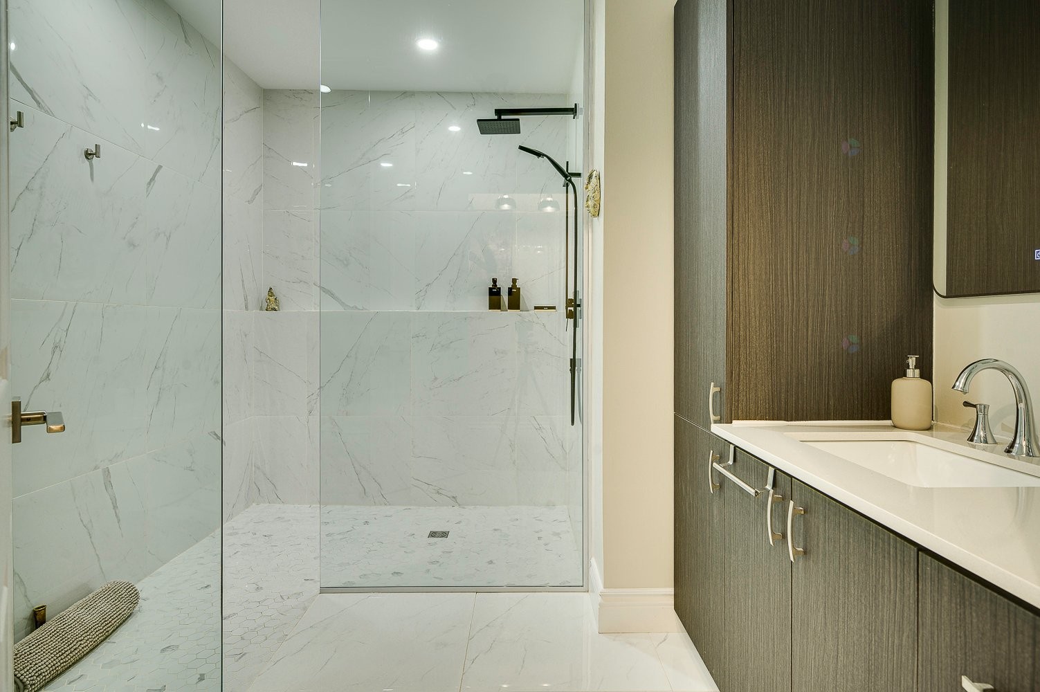 Bathroom - 120 Ch. Louis-Dufour, Saint-Sauveur, QC - Indoor Photo Showing Bathroom