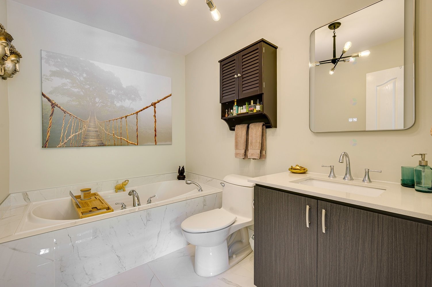Master Bathroom - 120 Ch. Louis-Dufour, Saint-Sauveur, QC - Indoor Photo Showing Bathroom