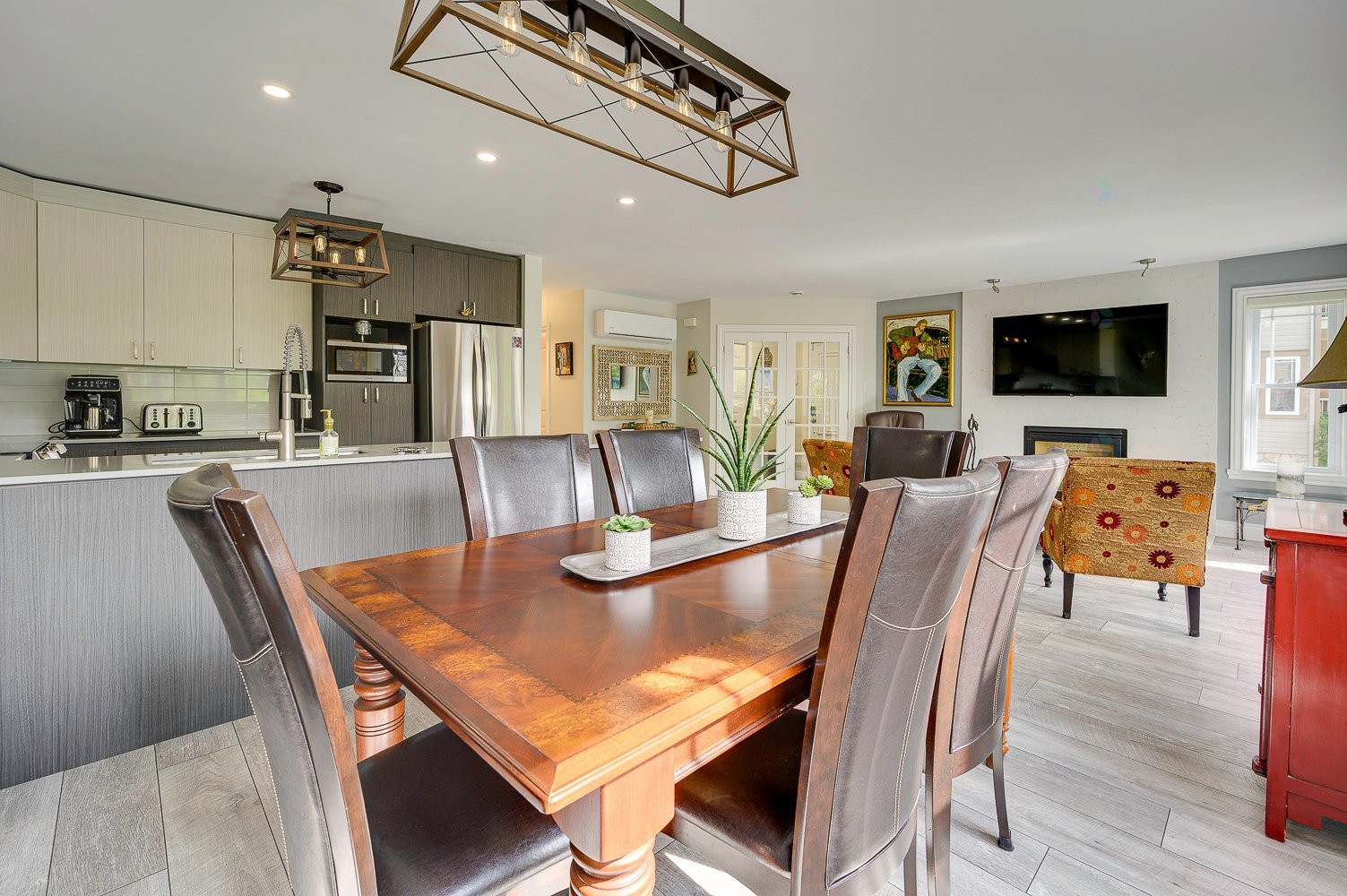 Dining Room - 120 Ch. Louis-Dufour, Saint-Sauveur, QC - Indoor