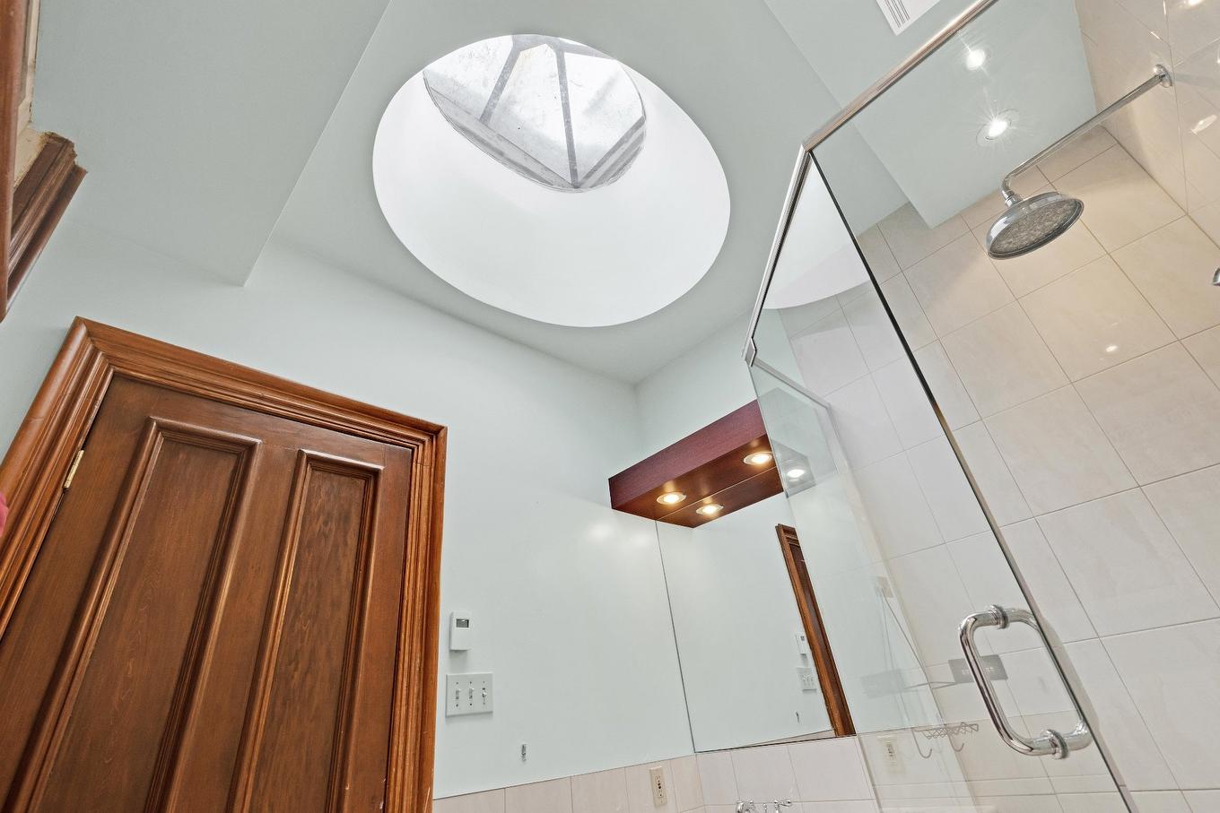 Bathroom - 1847 Rue Tupper, Montréal (Ville-Marie), QC - Indoor