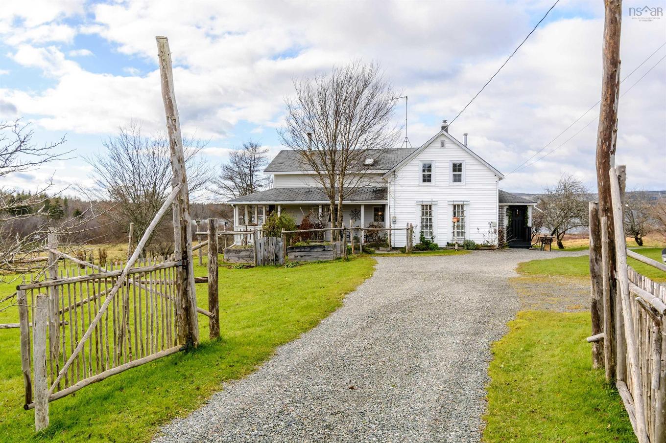 2660 Loch Lomond Road, Enon, NS