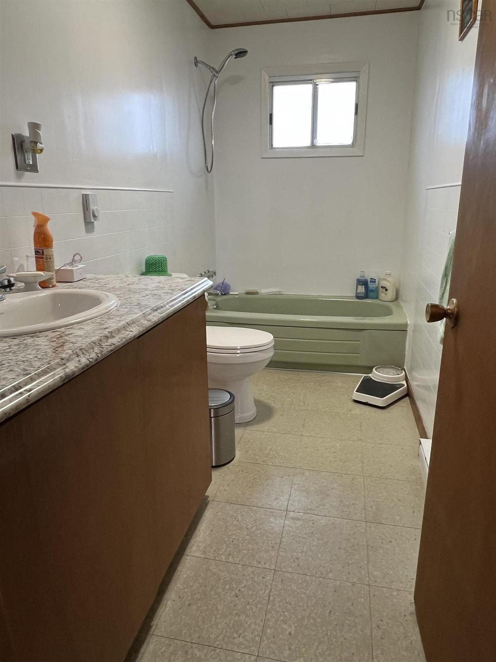 410 Neville Street, Reserve Mines, NS