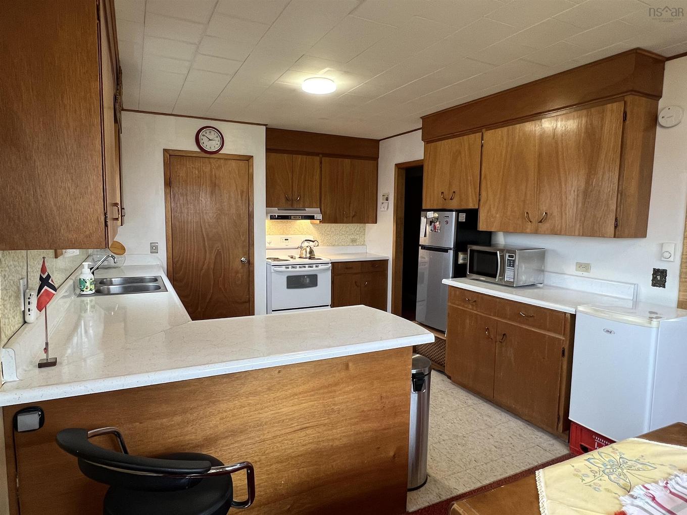 410 Neville Street, Reserve Mines, NS