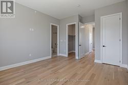 3rd floor bedroom - 3 Closets -