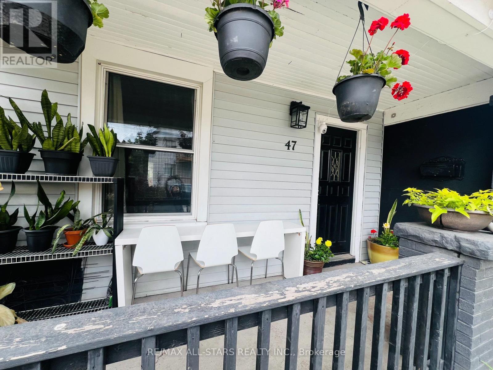 47 Douglas Avenue, Hamilton, ON - Outdoor With Exterior