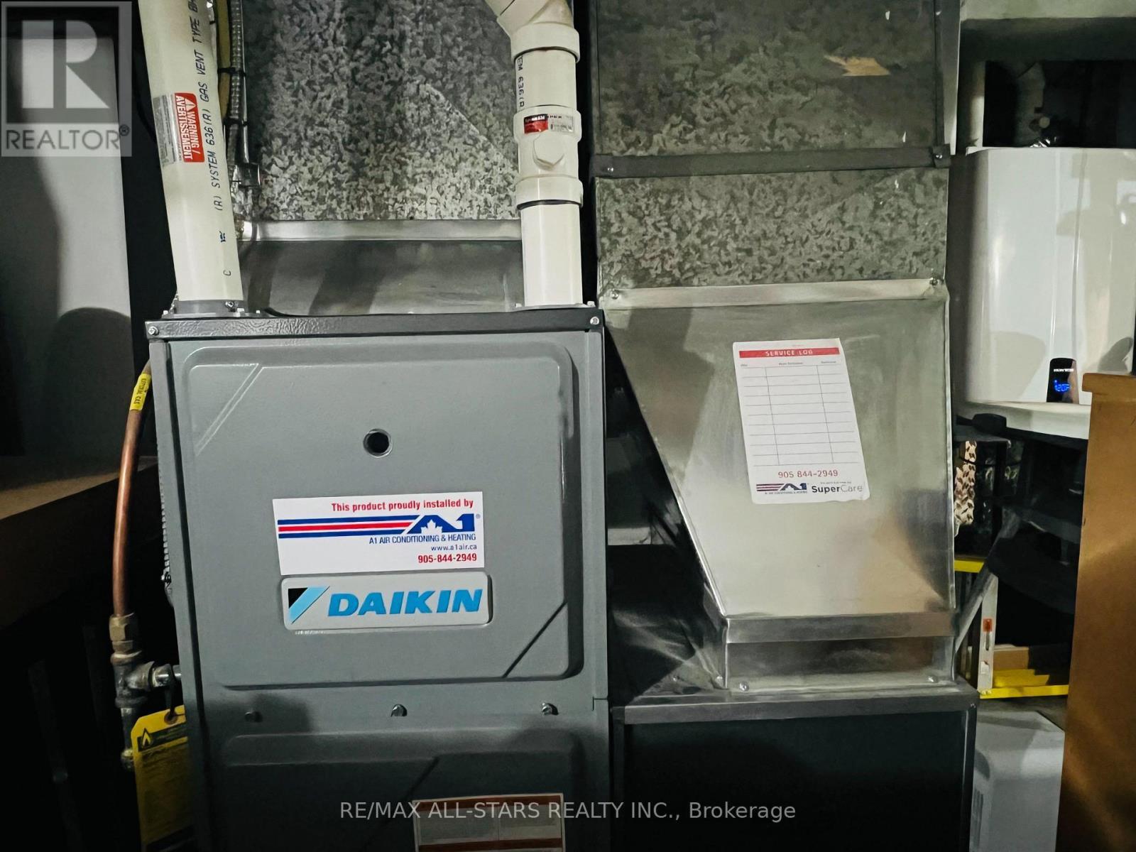 47 Douglas Avenue, Hamilton, ON - Indoor Photo Showing Basement