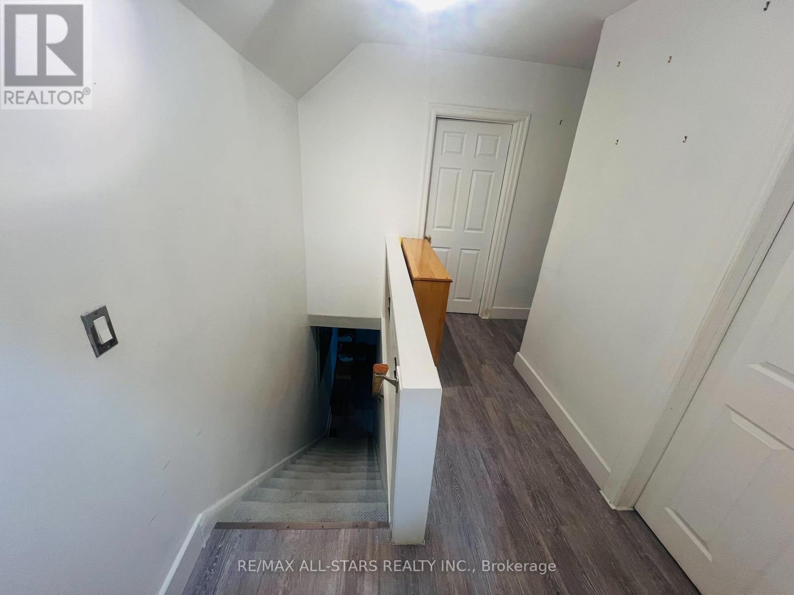 47 Douglas Avenue, Hamilton, ON - Indoor Photo Showing Other Room