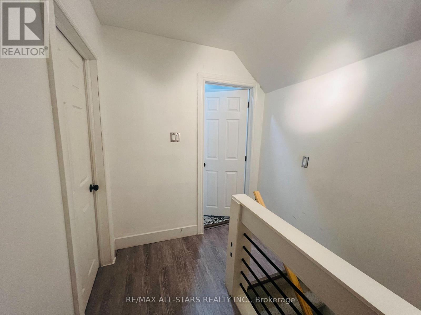 47 Douglas Avenue, Hamilton, ON - Indoor Photo Showing Other Room