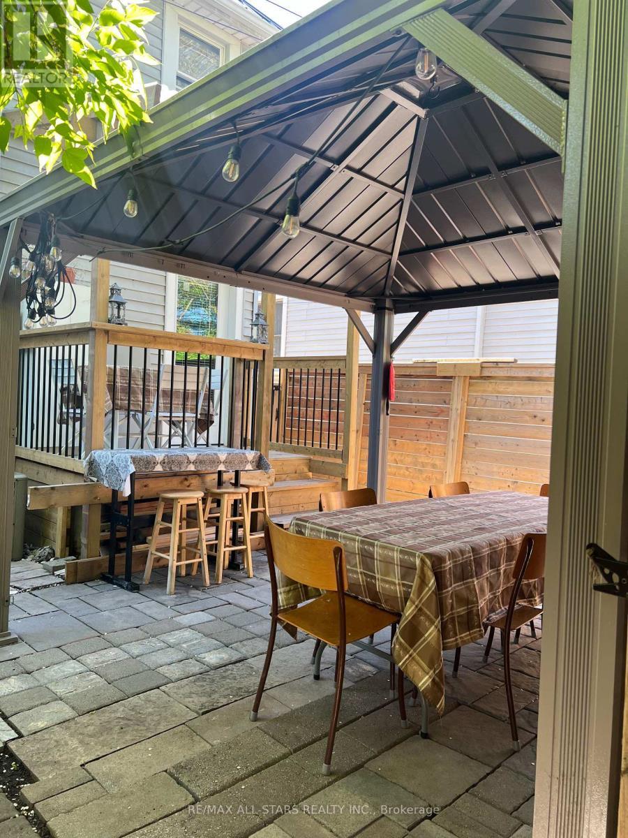 47 Douglas Avenue, Hamilton, ON - Outdoor With Deck Patio Veranda With Exterior
