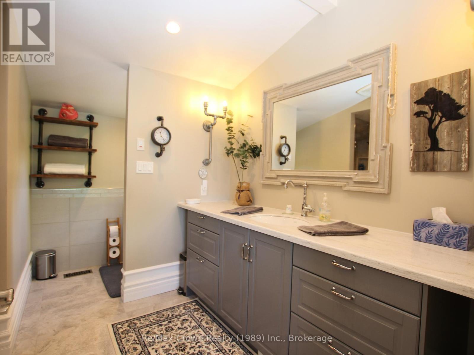 7313 Highway 534 Highway, Parry Sound Remote Area (Restoule), ON - Indoor Photo Showing Bathroom