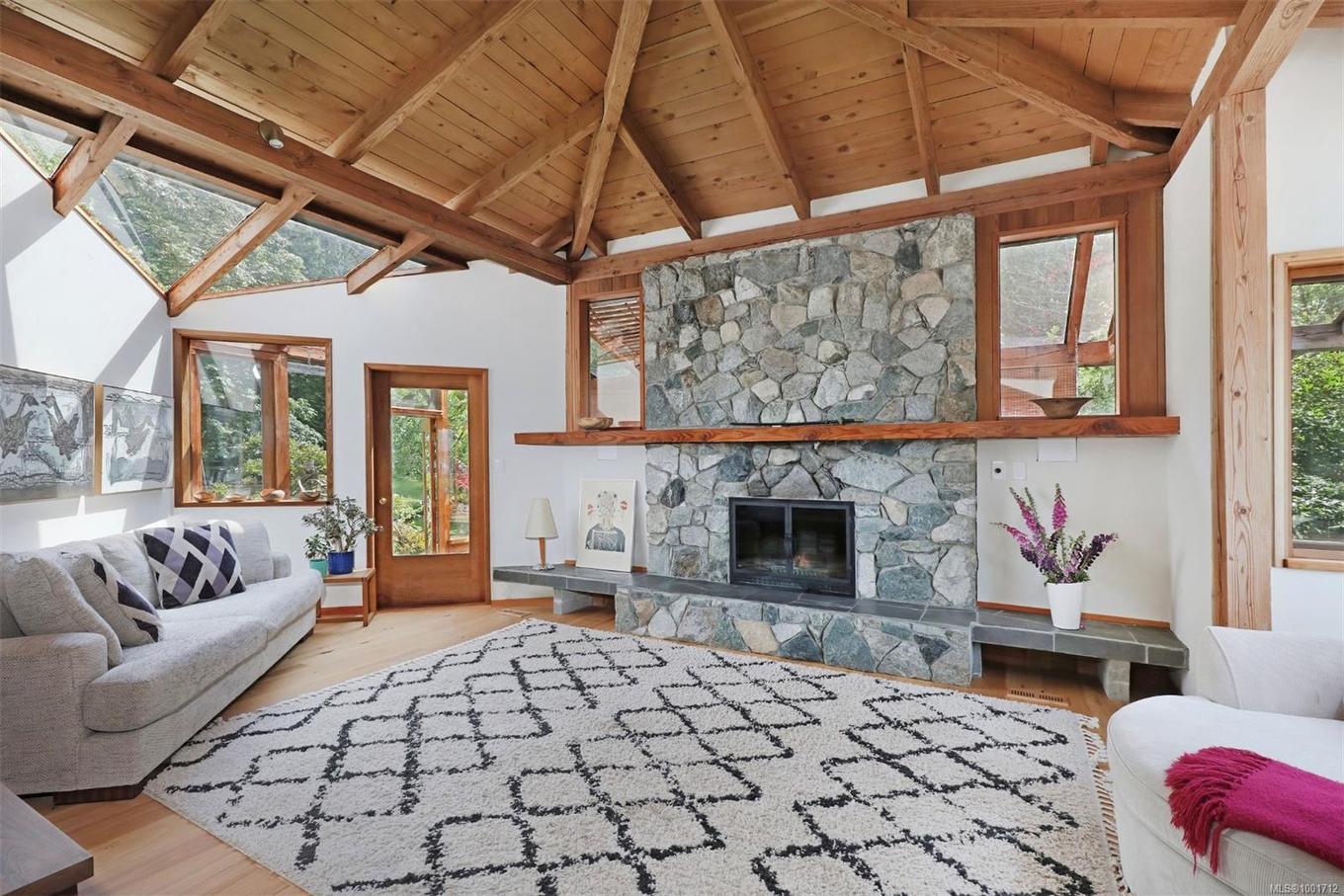 7161 Komas Rd, Denman Island, BC