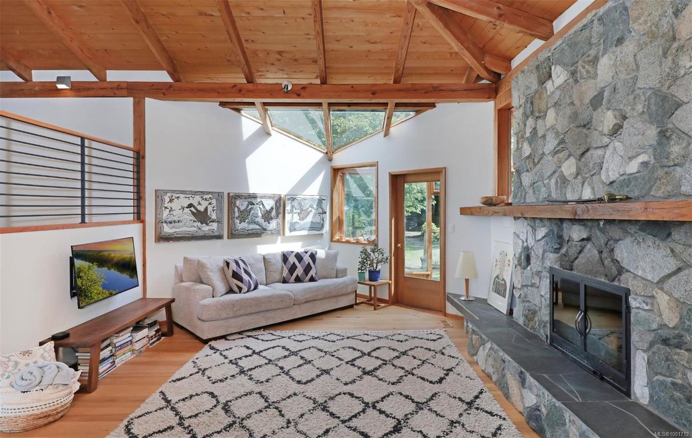 7161 Komas Rd, Denman Island, BC