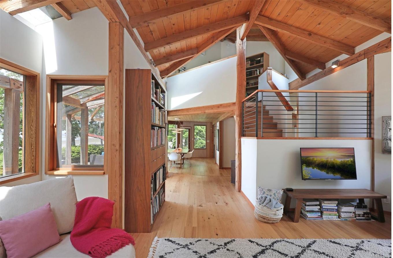 7161 Komas Rd, Denman Island, BC