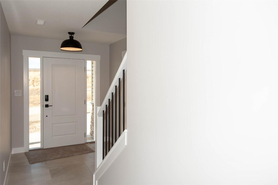 431 Poplar Drive, Logan Lake, BC - Indoor Photo Showing Other Room