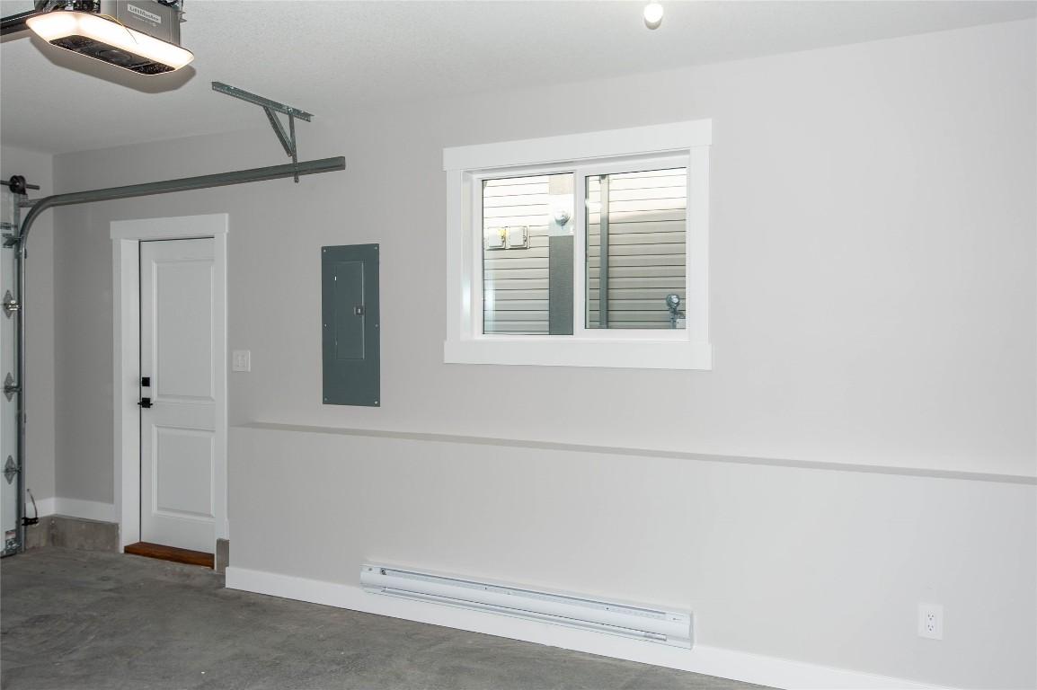 431 Poplar Drive, Logan Lake, BC - Indoor Photo Showing Other Room