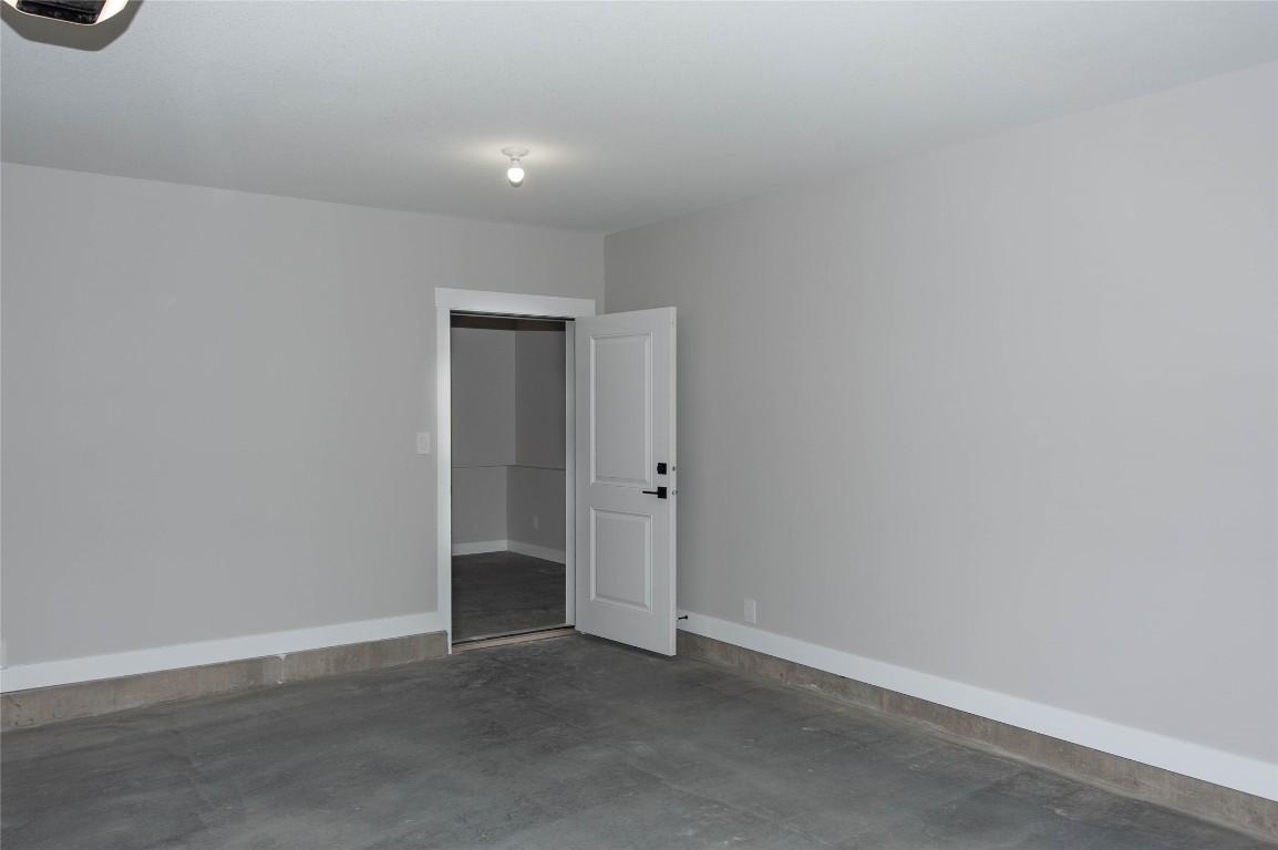 431 Poplar Drive, Logan Lake, BC - Indoor Photo Showing Other Room