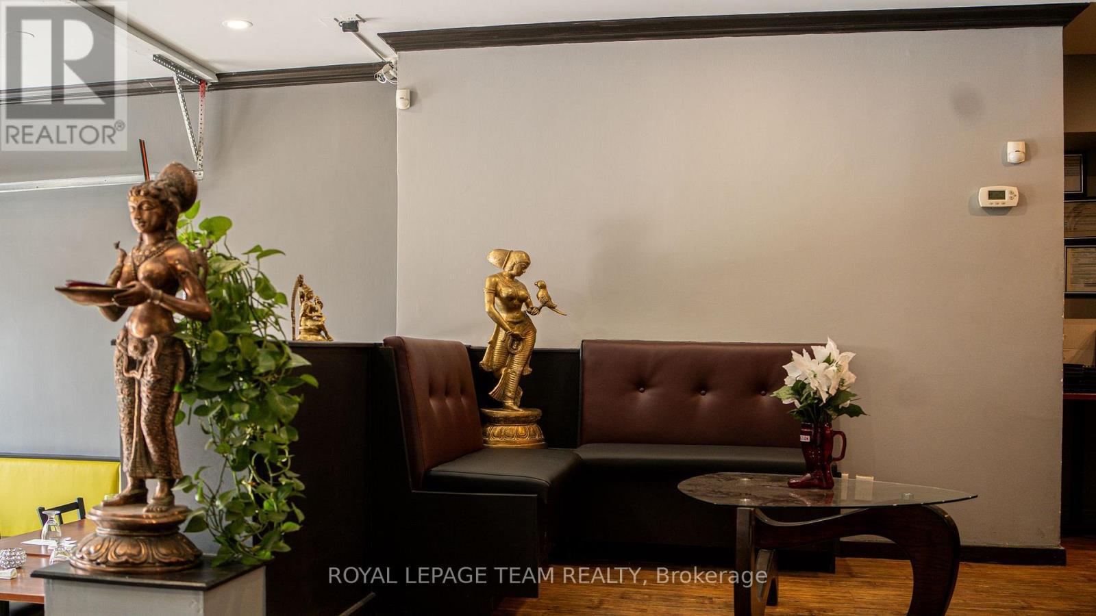 33 - 39 Clarence Street, Ottawa, ON