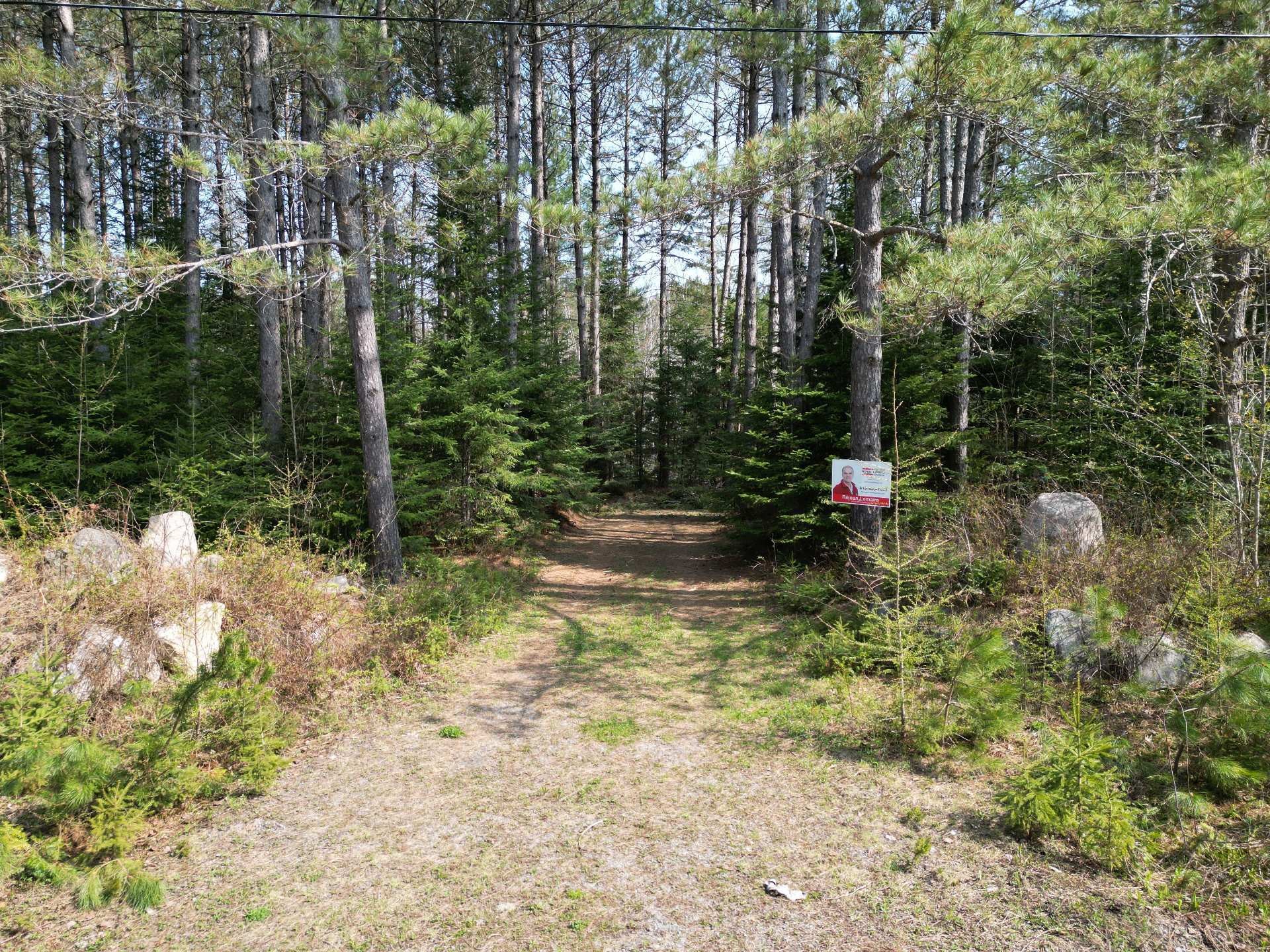 Terre/Terrain - Ch. Terreault, Labelle, QC