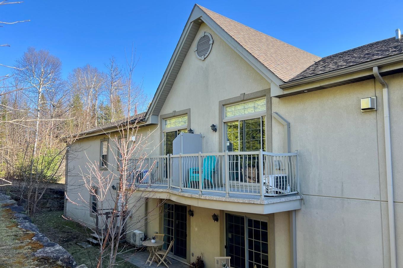 Terrasse - 206-500 Ch. Des Frênes, Piedmont, QC - Outdoor With Exterior