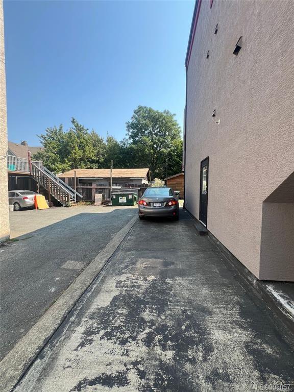 3185 Quadra St, Victoria, BC