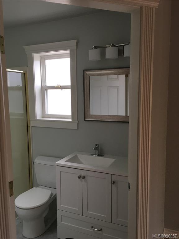 3185 Quadra St, Victoria, BC