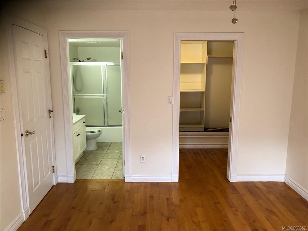 3185 Quadra St, Victoria, BC