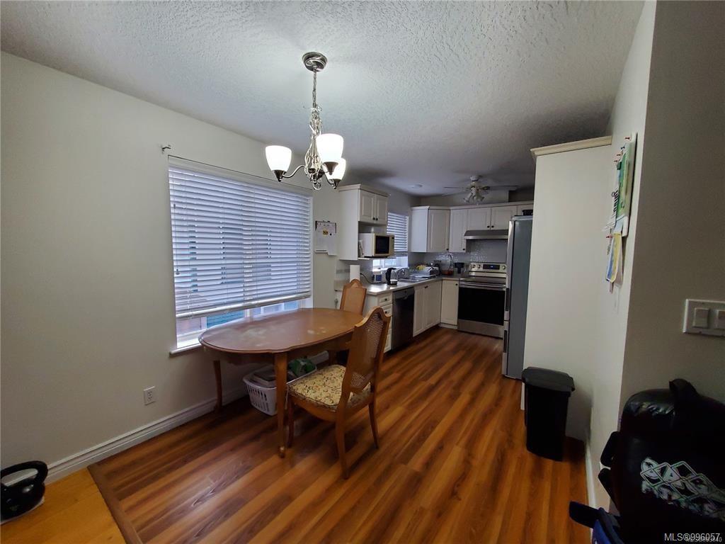 3185 Quadra St, Victoria, BC