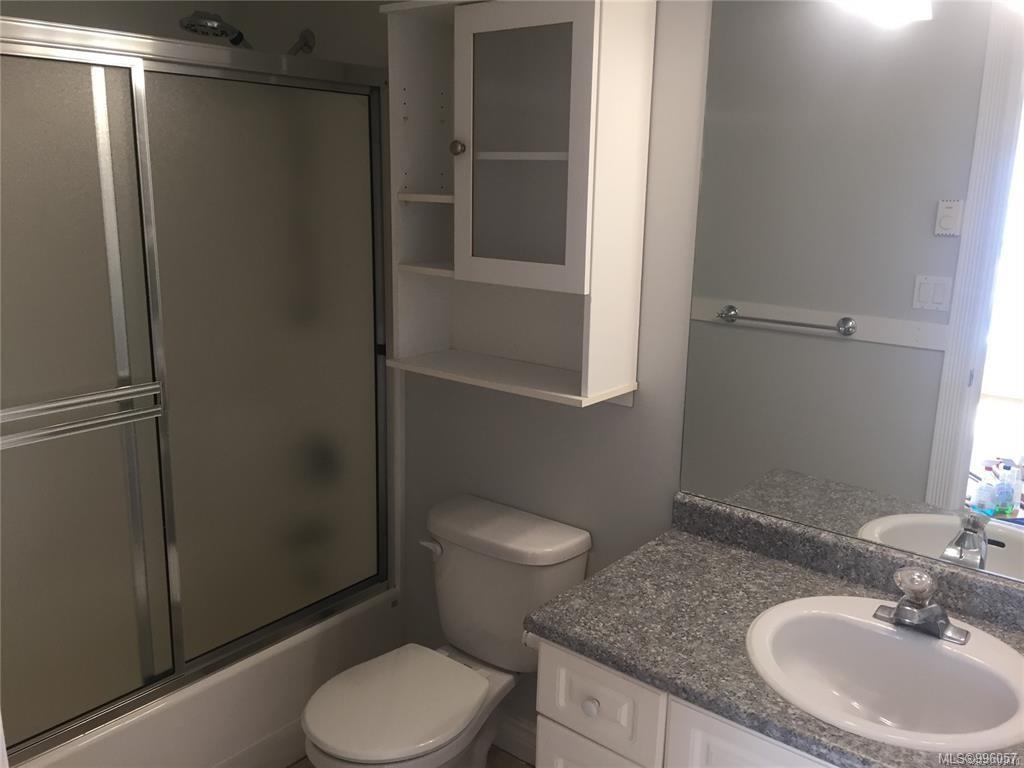 3185 Quadra St, Victoria, BC