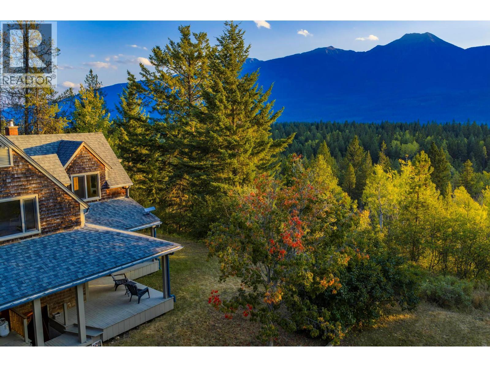 1615 Campbell Road, Golden, BC - Outdoor