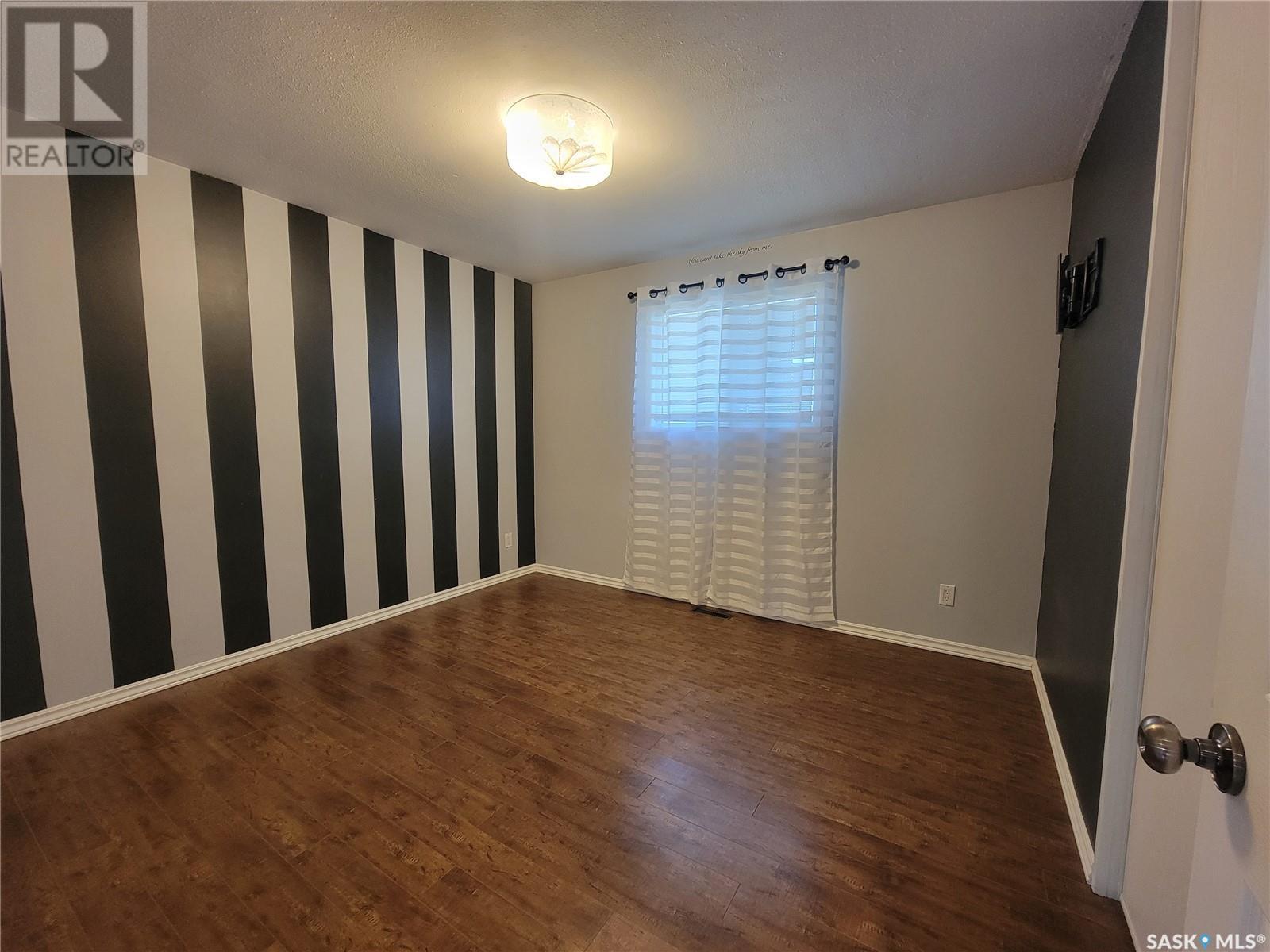 16 4Th Avenue E, Neilburg, SK - Indoor Photo Showing Other Room