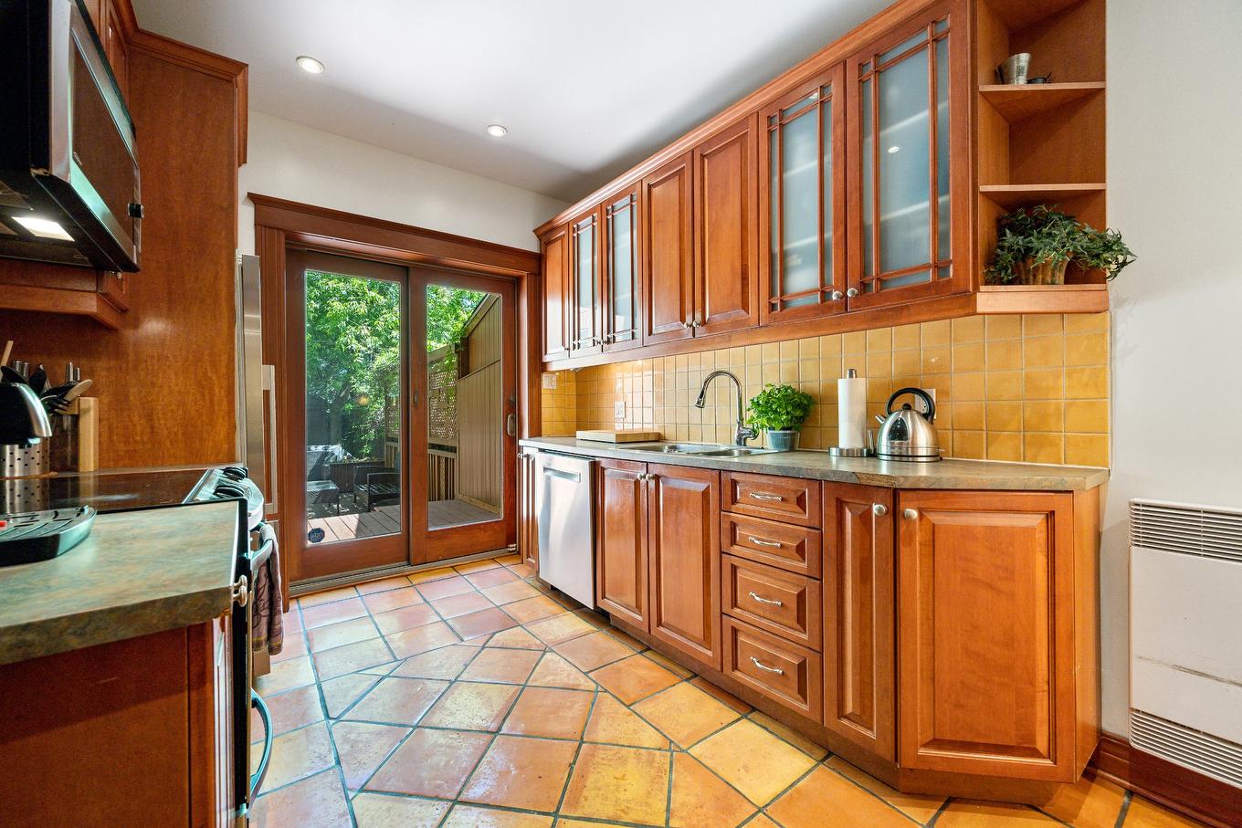 Kitchen - 58 Av. Beverley, Mont-Royal, QC - Indoor Photo Showing Kitchen