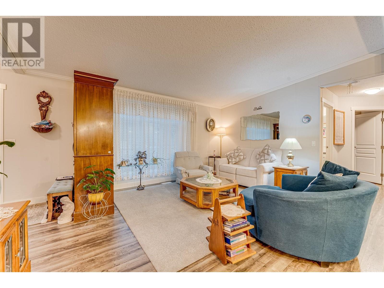 living room - 1600 43 Avenue Unit# 25, Vernon, BC