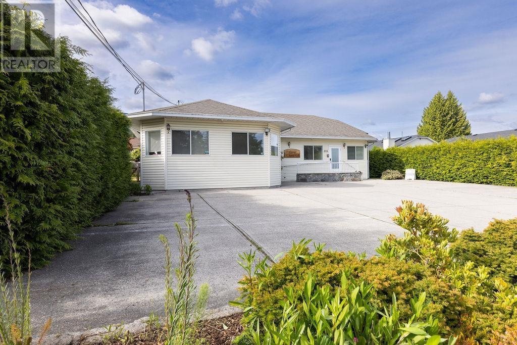 818 Kiwanis Way, Gibsons, BC