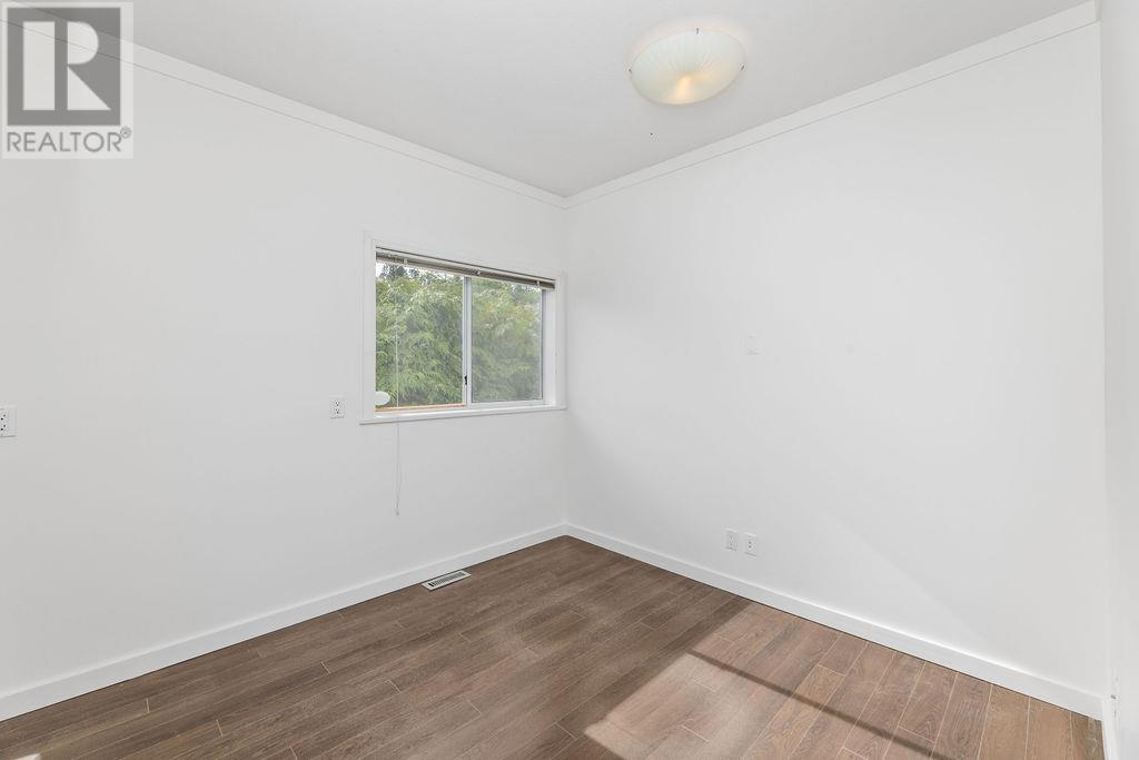 818 Kiwanis Way, Gibsons, BC