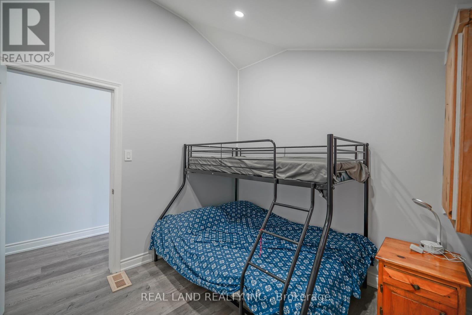 84 Parker Dr, Roseneath, Alnwick/Haldimand, ON - Indoor Photo Showing Bedroom