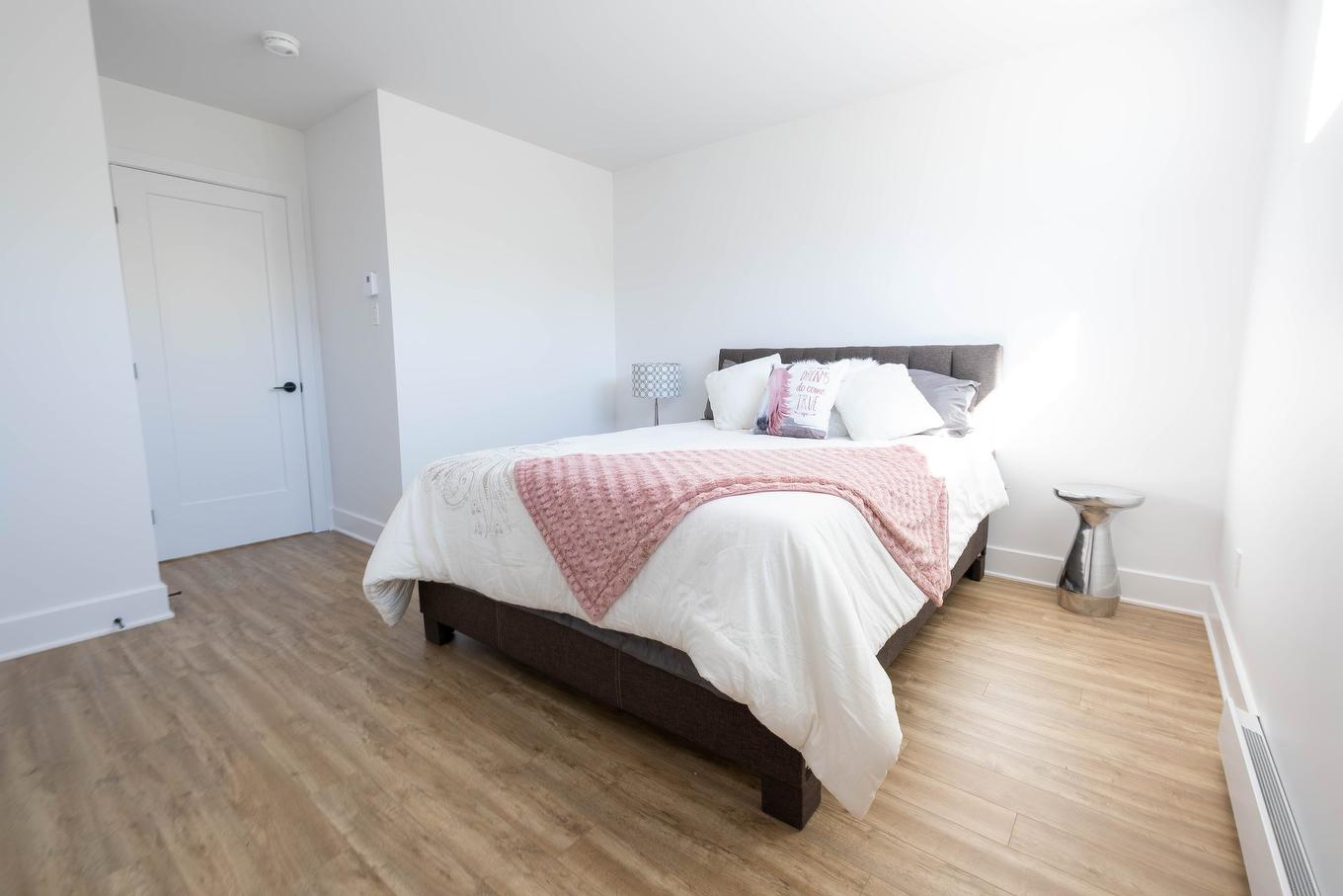 Chambre à coucher - 320 Rue Du Bassin, Saint-Jérôme, QC - Indoor Photo Showing Bedroom