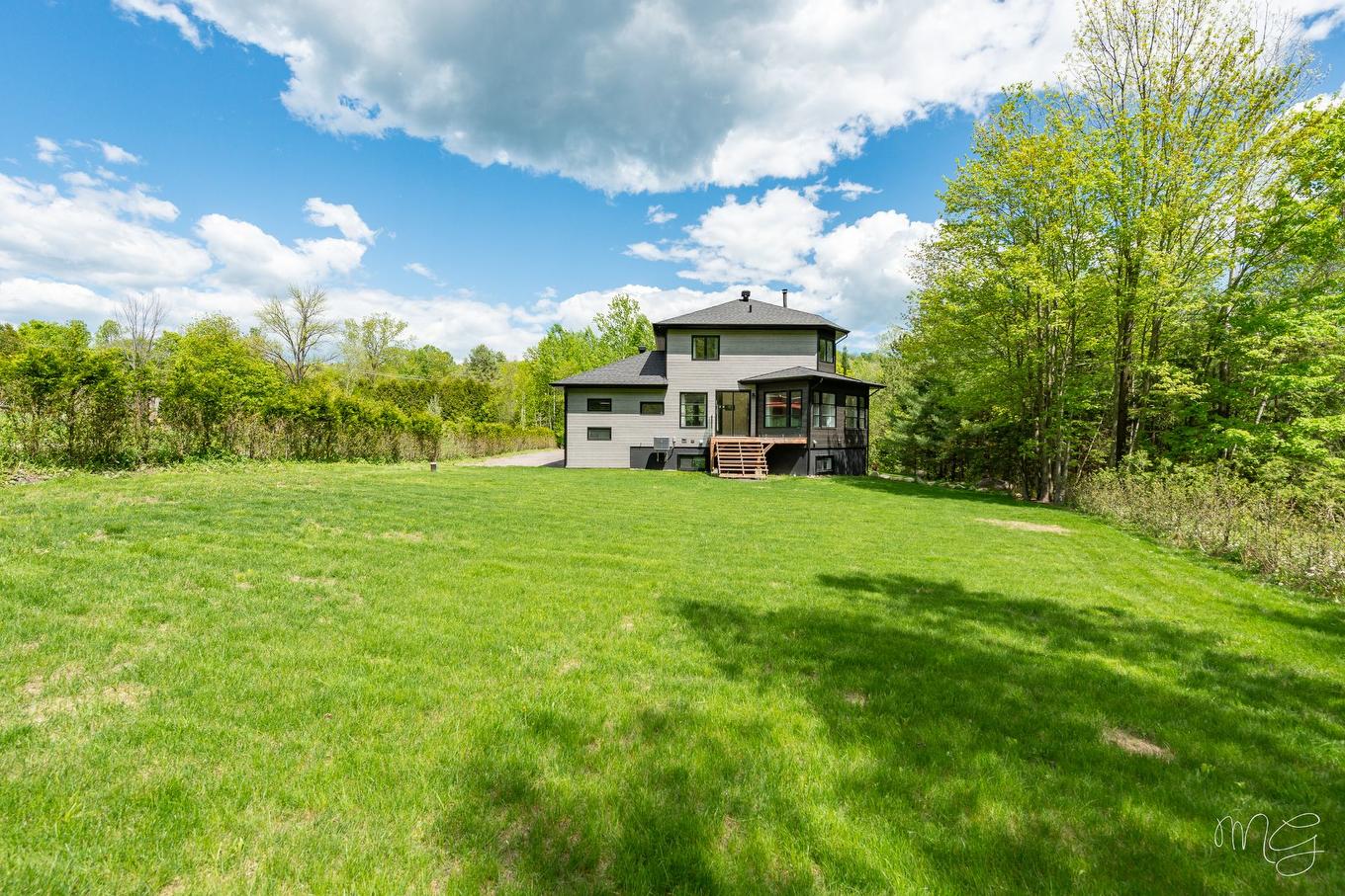 Backyard - 1531 Ch. David, Prévost, QC - Outdoor