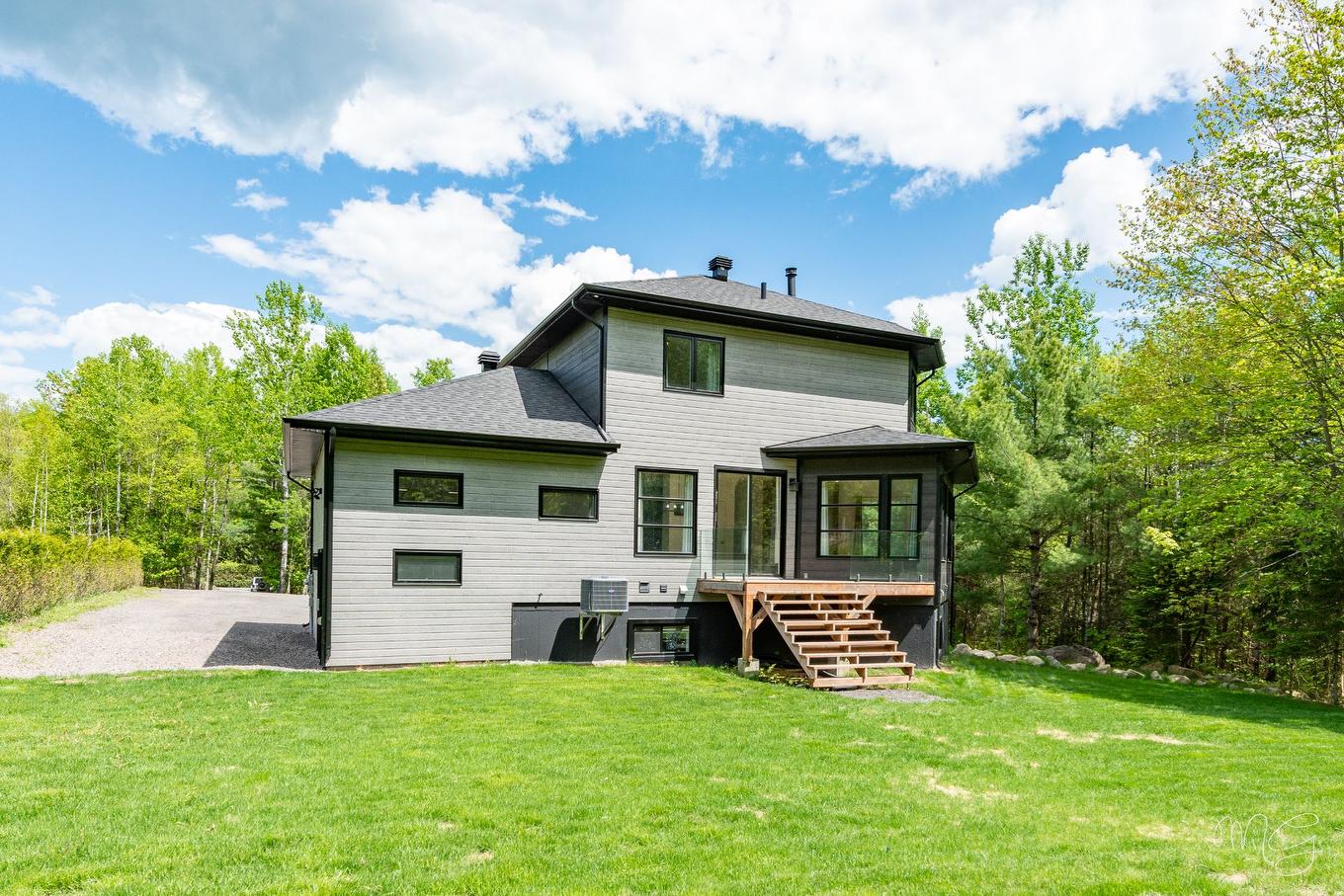 Back facade - 1531 Ch. David, Prévost, QC - Outdoor