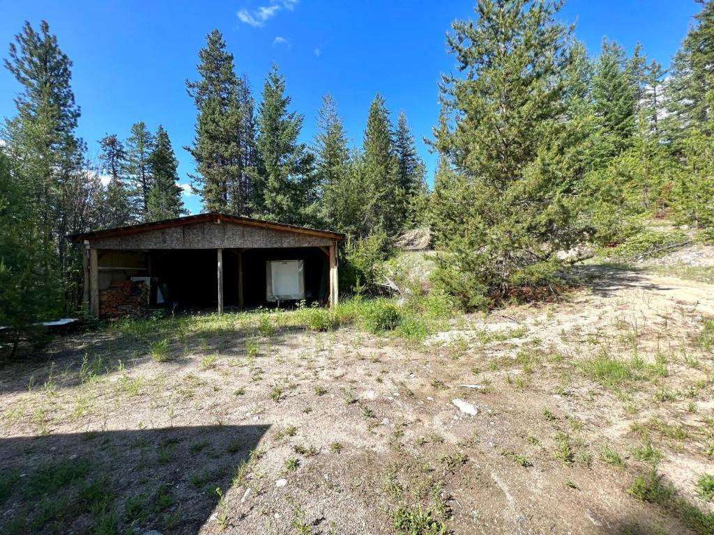 2556 Princeton Summerland Road, Princeton, BC - Outdoor
