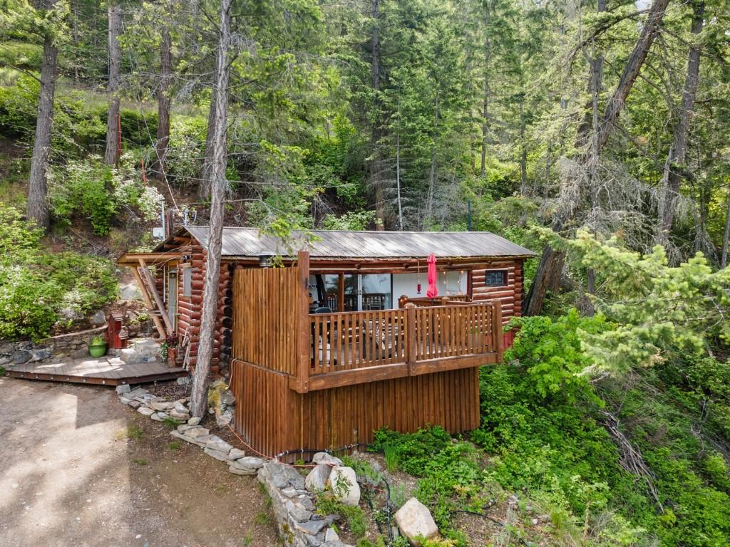 11899 3A Highway, Destiny Bay, BC - Outdoor With Deck Patio Veranda