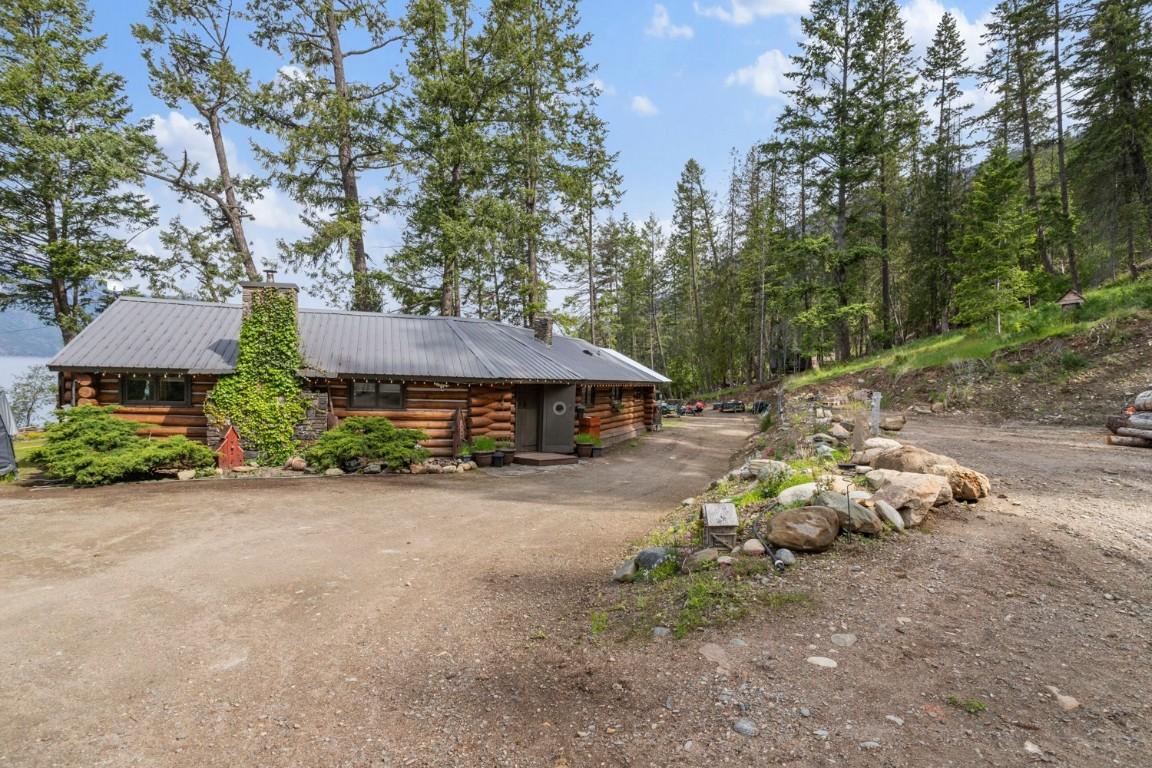 11899 3A Highway, Destiny Bay, BC - Outdoor